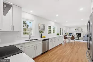 9416 Mt Vernon Cir, Alexandria, VA 22309 - Photo 12