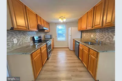 13314 Hollinger Avenue, Fairfax, VA 22033 - Photo 8