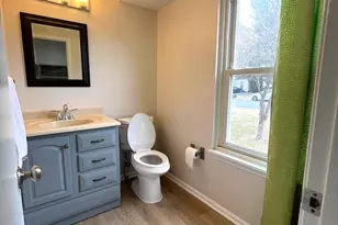 13314 Hollinger Ave, Fairfax, VA 22033 - Photo 6