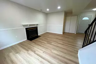 13314 Hollinger Ave, Fairfax, VA 22033 - Photo 4