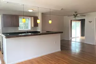 7725 Marthas Ln, Falls Church, VA 22043 - Photo 4