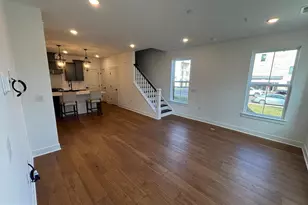 4841 Bauhaus Sq, Chantilly, VA 20151 - Photo 2