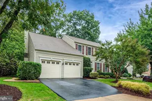 13100 Rockpointe Ct, Clifton, VA 20124 - Photo 1