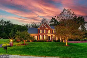 9348 Occoquan Overlook Dr, Lorton, VA 22079 - Photo 1