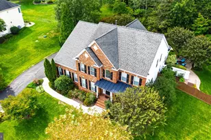 9348 Occoquan Overlook Dr, Lorton, VA 22079 - Photo 8