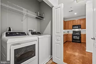 12001 Market St, Reston, VA 20190 - Photo 18