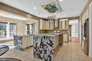 8099 Paper Birch Dr, Lorton, VA 22079 - Photo 6