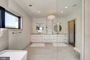 6634 Brawner St, McLean, VA 22101 - Photo 32