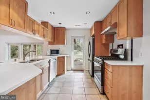 6154 Beachway Dr, Falls Church, VA 22041 - Photo 28