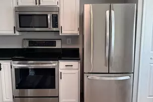 6366 Bonham Pl, Centreville, VA 20121 - Photo 2