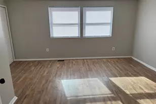 6366 Bonham Pl, Centreville, VA 20121 - Photo 6