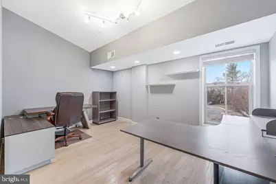 1146 Walker Road #G, Great Falls, VA 22066 - Photo 8