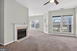 4138 Fountainside Ln, Fairfax, VA 22030 - Photo 4