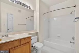 4138 Fountainside Ln, Fairfax, VA 22030 - Photo 14