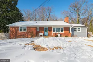 6726 Bostwick Dr, Springfield, VA 22151 - Photo 4