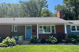 6726 Bostwick Dr, Springfield, VA 22151 - Photo 2