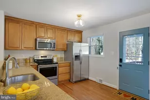 6726 Bostwick Dr, Springfield, VA 22151 - Photo 18