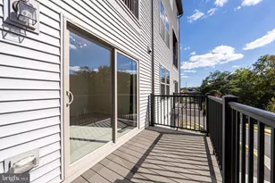 13504 Innovation Station Loop, Herndon, VA 20171 - Photo 36