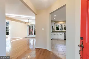 11620 Old Brookville Ct, Reston, VA 20194 - Photo 2