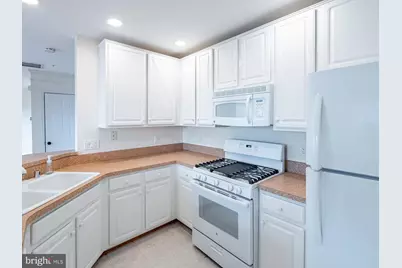 12755 Fair Crest Court #301, Fairfax, VA 22033 - Photo 6