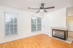 12755 Fair Crest Ct, Fairfax, VA 22033 - Photo 6