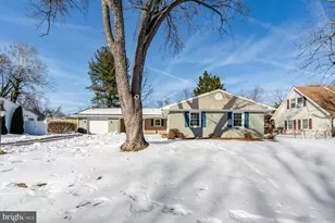 13128 Moss Ranch Ln, Fairfax, VA 22033 - Photo 6