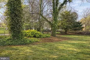 9704 Blake Ln, Fairfax, VA 22031 - Photo 4