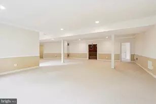 11046 Heathland Dr, Oakton, VA 22124 - Photo 64