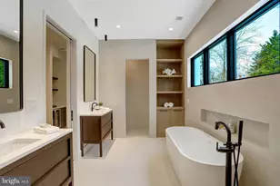 8302 Robey Ave, Annandale, VA 22003 - Photo 50