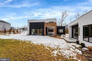 8302 Robey Ave, Annandale, VA 22003 - Photo 102