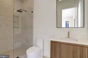 8302 Robey Ave, Annandale, VA 22003 - Photo 76