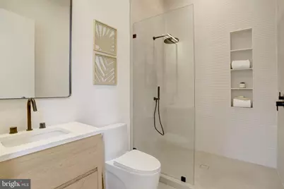 8302 Robey Avenue, Annandale, VA 22003 - Photo 34