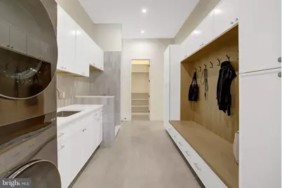 8302 Robey Avenue, Annandale, VA 22003 - Photo 62