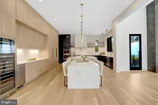 8302 Robey Ave, Annandale, VA 22003 - Photo 22