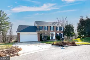 6027 Redwood Ln, Alexandria, VA 22310 - Photo 4