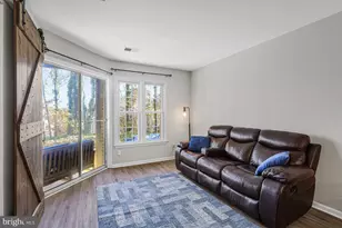 11142 Beaver Trail Ct, Reston, VA 20191 - Photo 6