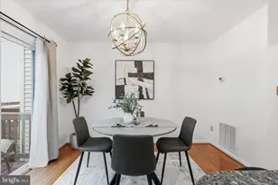 5820 Watermark Cir, Centreville, VA 20120 - Photo 8