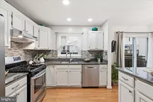 5820 Watermark Cir, Centreville, VA 20120 - Photo 12