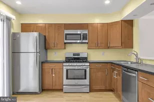 7222 Lensfield Ct, Alexandria, VA 22315 - Photo 8