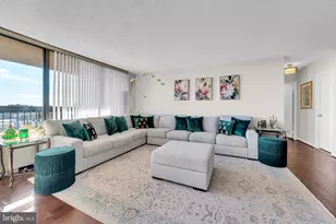 3705 S George Mason Dr, Falls Church, VA 22041 - Photo 20