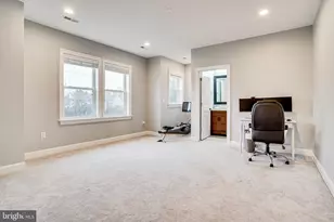 8733 Pohick Rd, Springfield, VA 22153 - Photo 34