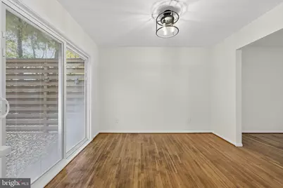 13719 McGill Drive, Chantilly, VA 20151 - Photo 24