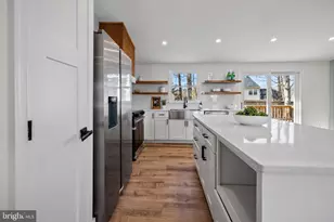 1359 Rock Chapel Rd, Herndon, VA 20170 - Photo 4