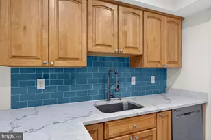 207 Park Street SE, Vienna, VA 22180 - Photo 16