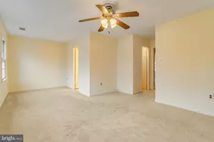 8003 Bethelen Woods Ln, Springfield, VA 22153 - Photo 36