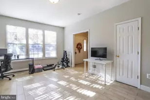 2342 Huntington Station Ct, Alexandria, VA 22303 - Photo 48