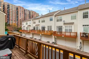 2342 Huntington Station Ct, Alexandria, VA 22303 - Photo 12