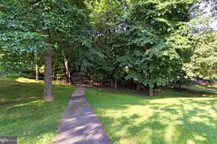 5833 Cove Landing Rd, Burke, VA 22015 - Photo 30