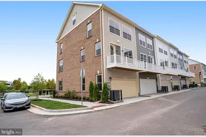 5250 Ridgeview Retreat Drive, Chantilly, VA 20151 - Photo 4