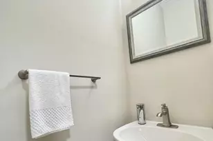 2406 Misty Dawn Ct, Herndon, VA 20171 - Photo 10